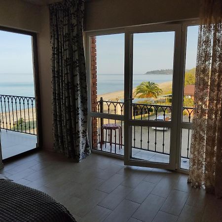 Arsaul Hotel New Athos Екстериор снимка